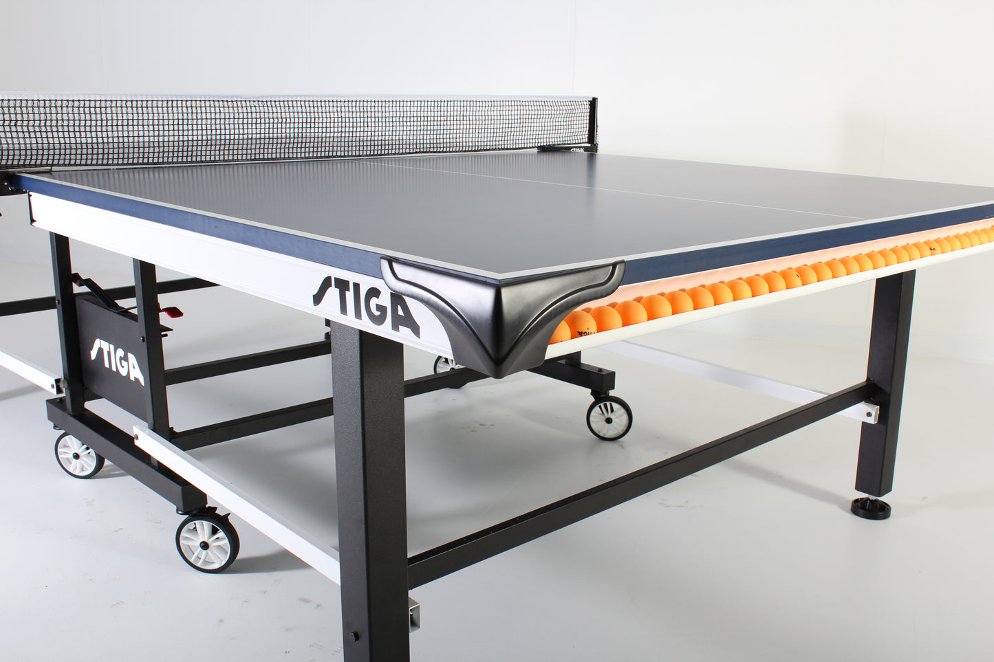 T8525 Stiga STS 520 Tennis Table